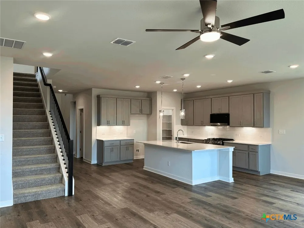 5424 San Pietro Drive Austin, TX 78747