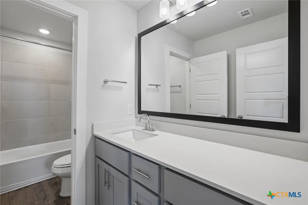 5424 San Pietro Drive Austin, TX 78747