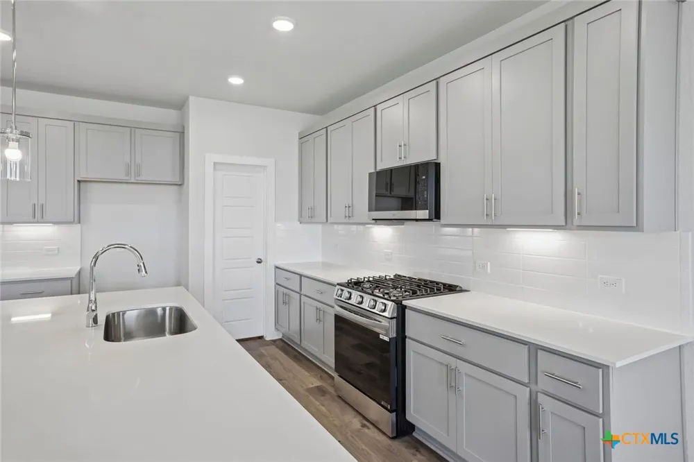 5424 San Pietro Drive Austin, TX 78747