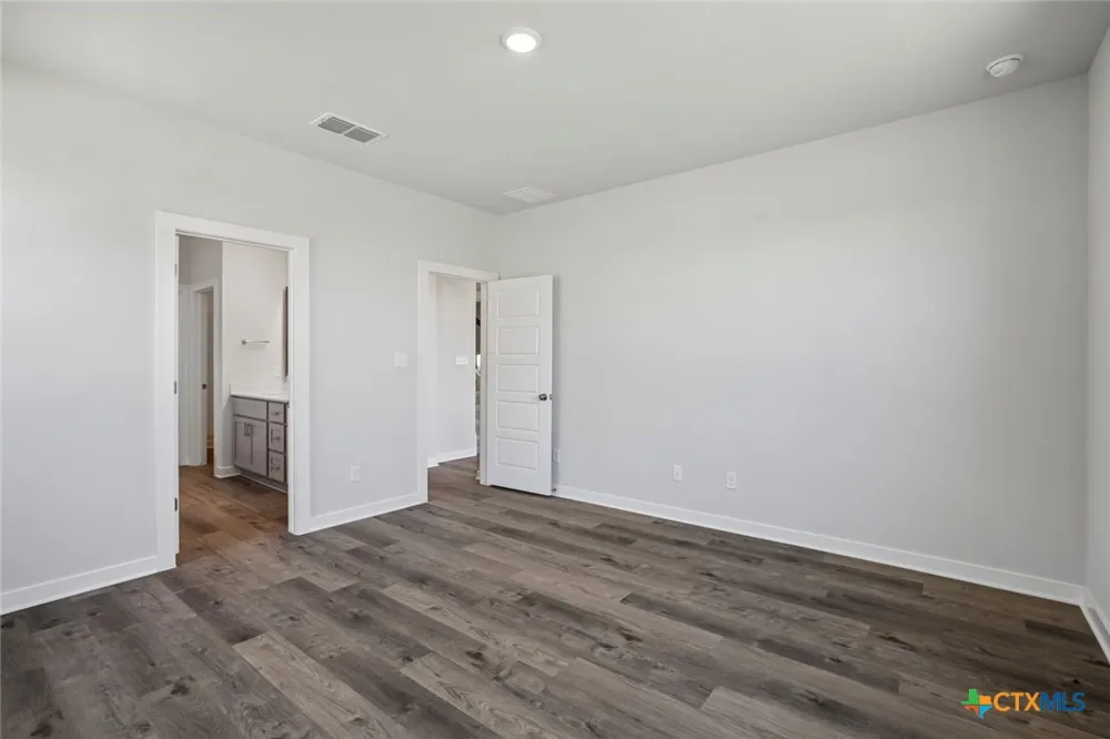 5424 San Pietro Drive Austin, TX 78747