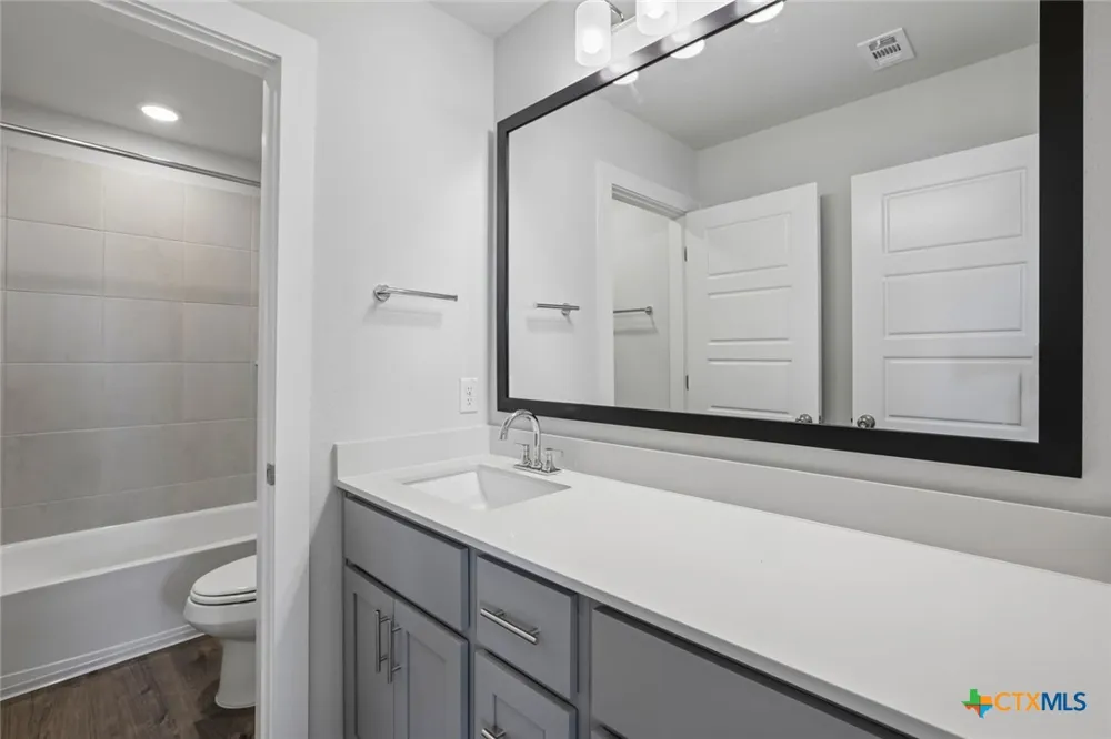 5424 San Pietro Drive Austin, TX 78747