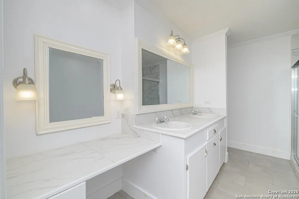 519 Fm 623 E Pettus, TX 78146