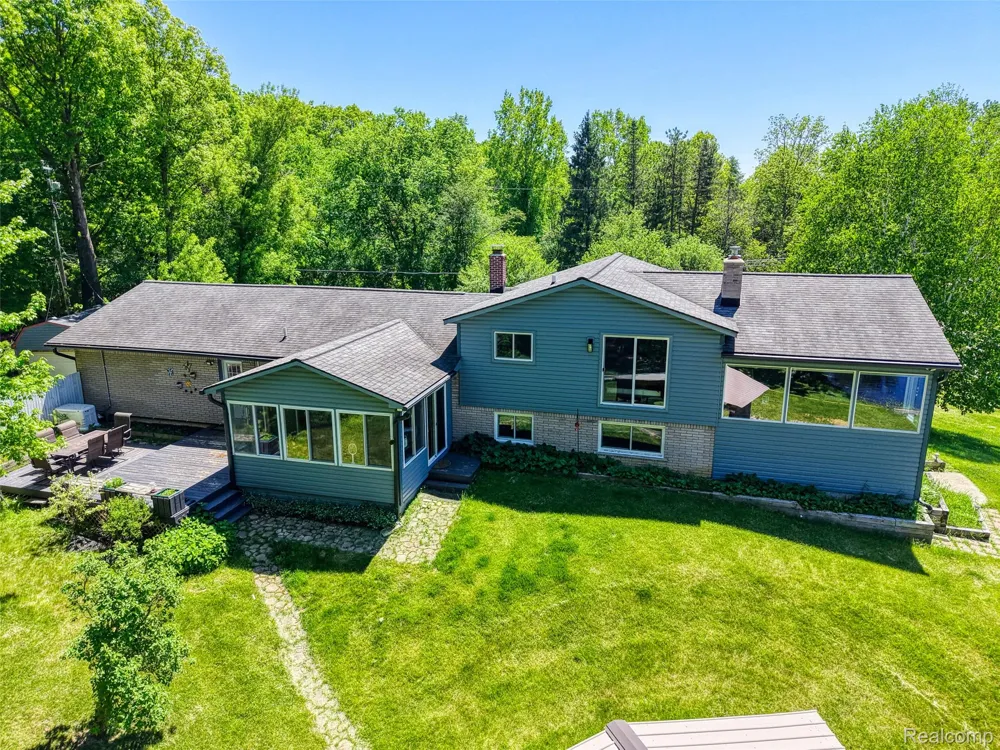 940 Rowland Road Addison Township, MI 48367