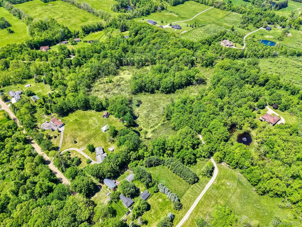 940 Rowland Road Addison Township, MI 48367
