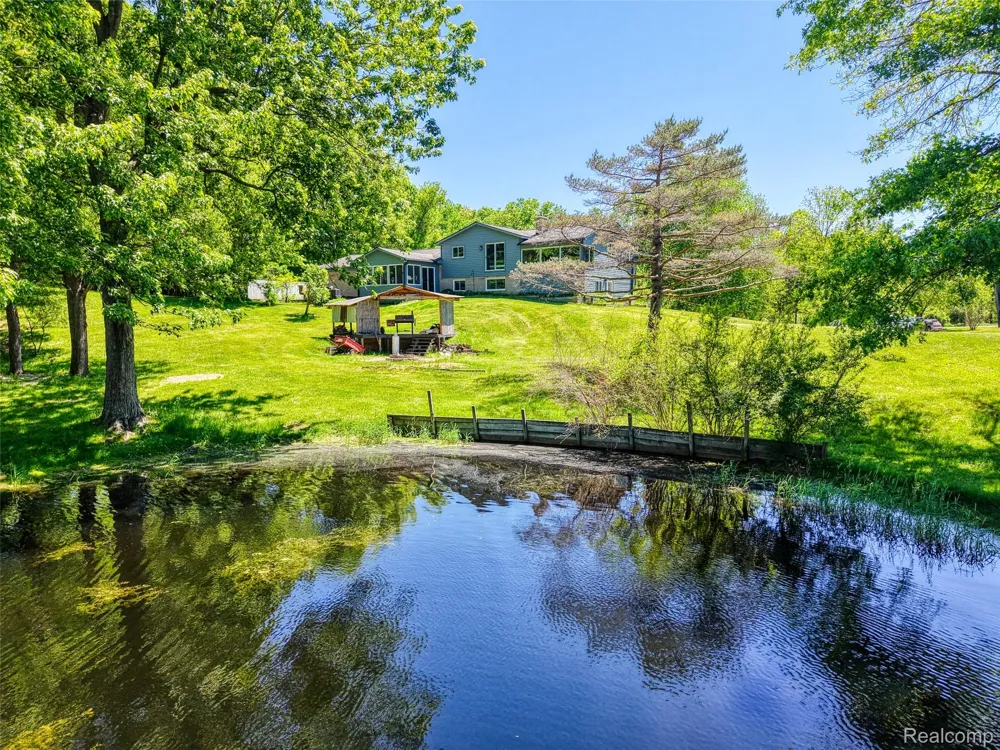 940 Rowland Road Addison Township, MI 48367