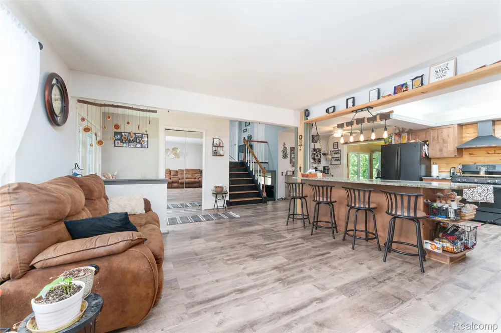 940 Rowland Road Addison Township, MI 48367
