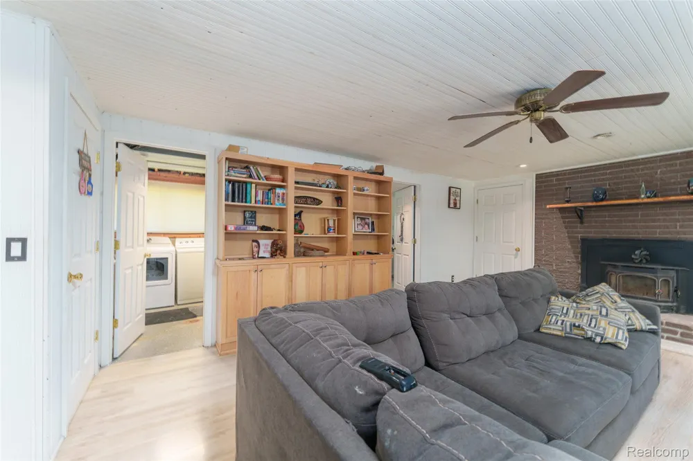 940 Rowland Road Addison Township, MI 48367