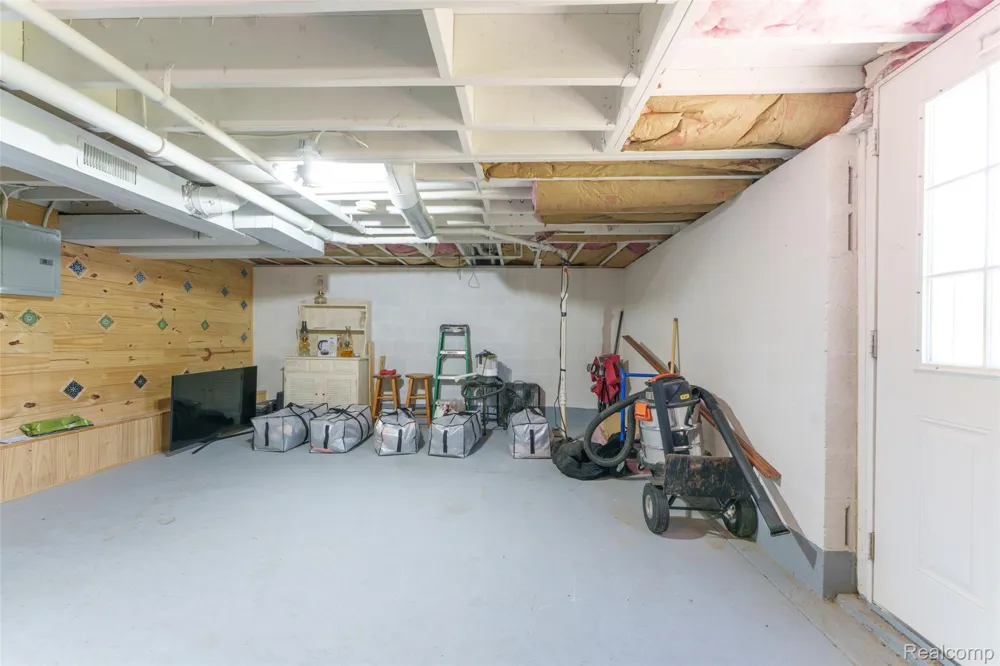 940 Rowland Road Addison Township, MI 48367