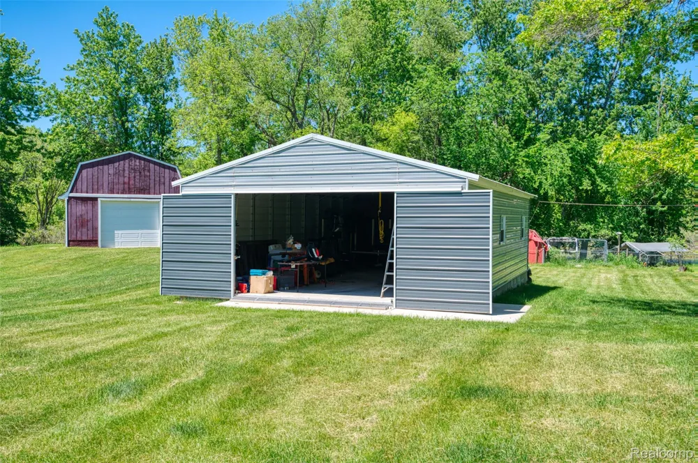 940 Rowland Road Addison Township, MI 48367