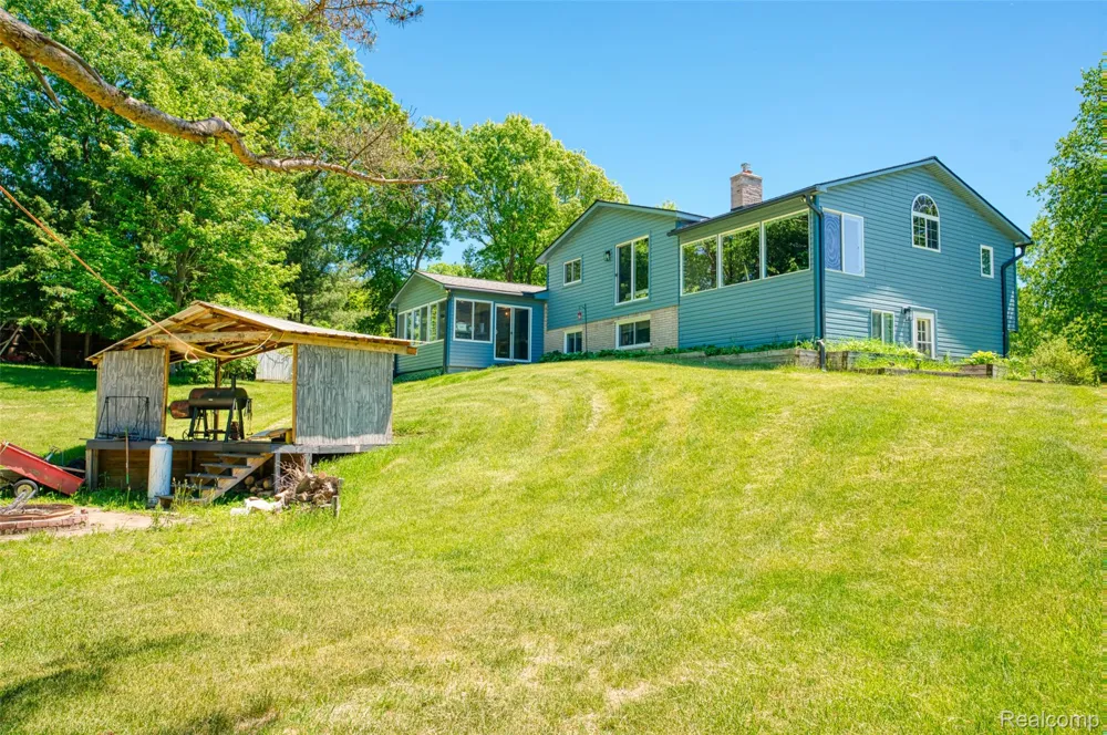 940 Rowland Road Addison Township, MI 48367