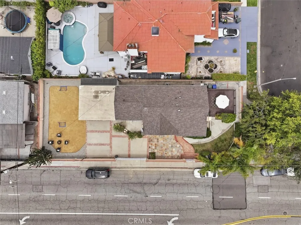 11937 S La Cienega Hawthorne, CA 90250