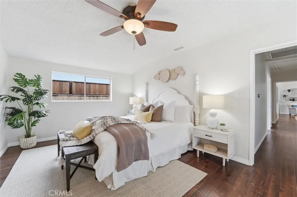11937 S La Cienega Hawthorne, CA 90250