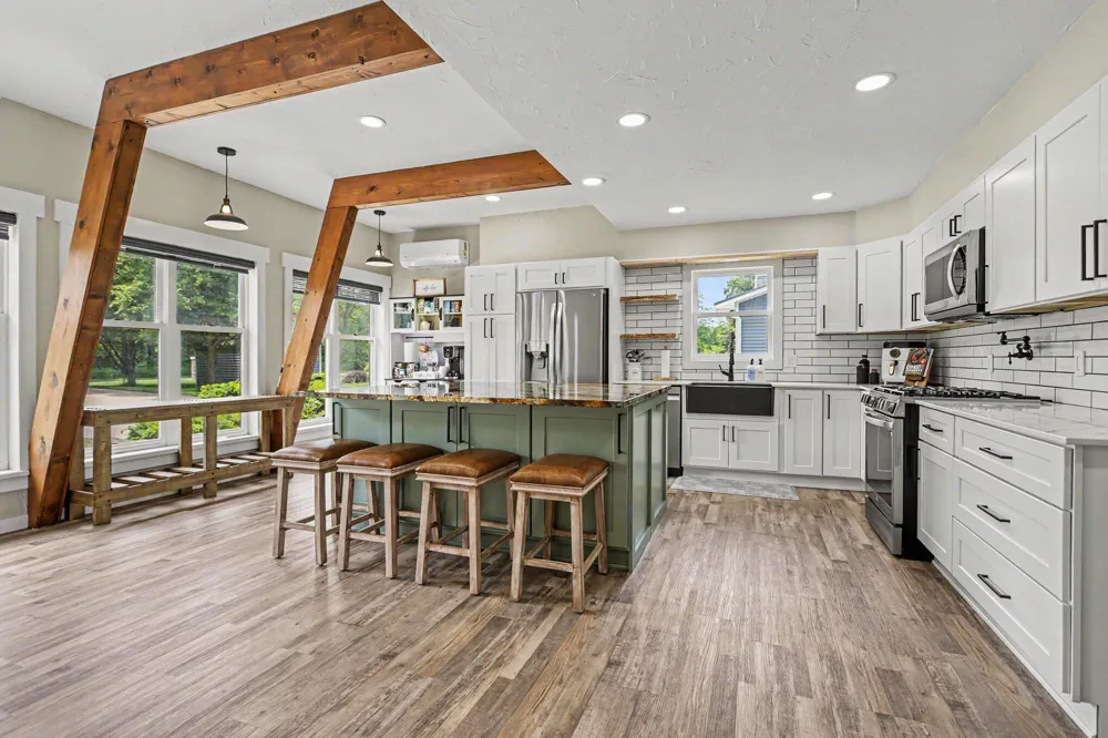 24714 Butternut Drive Sturgis, MI 49091