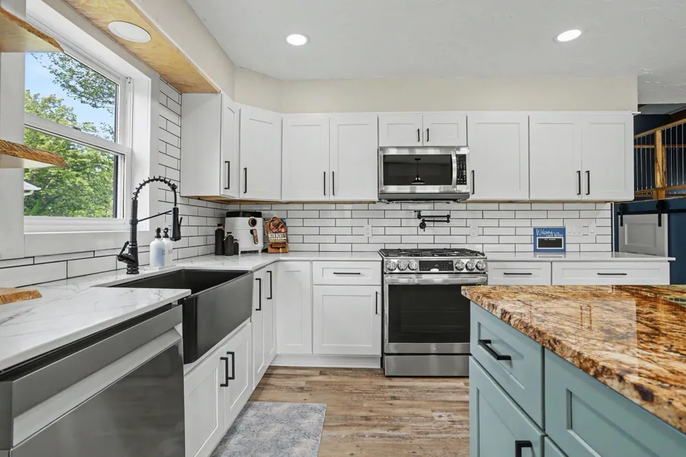 24714 Butternut Drive Sturgis, MI 49091
