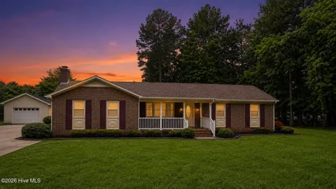 260 Cooke Circle