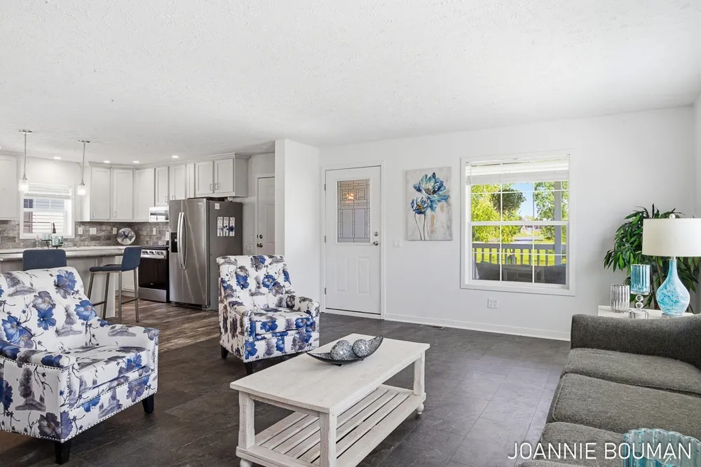 5230 E Sunfield Lane Fillmore Township, MI 49423
