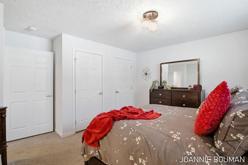 5230 E Sunfield Lane Fillmore Township, MI 49423