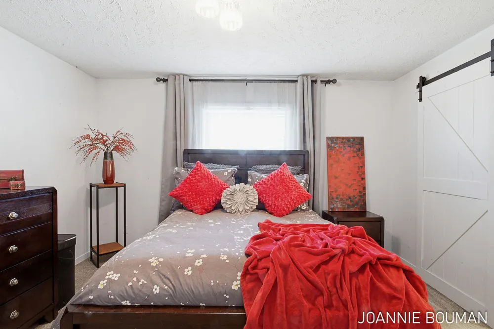 5230 E Sunfield Lane Fillmore Township, MI 49423