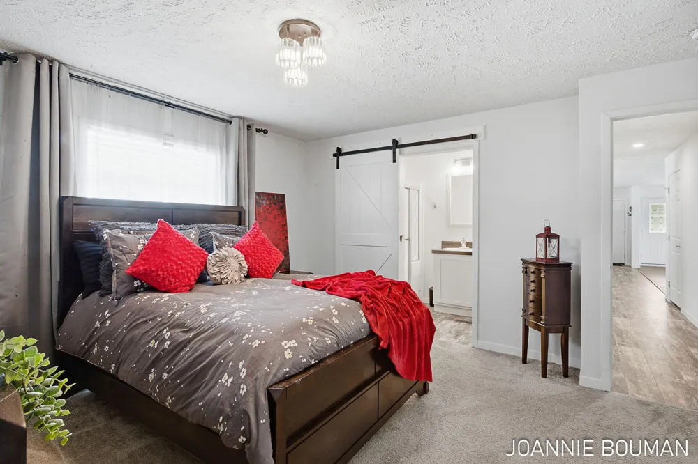 5230 E Sunfield Lane Fillmore Township, MI 49423
