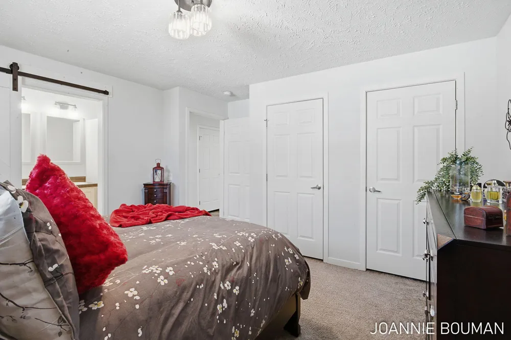 5230 E Sunfield Lane Fillmore Township, MI 49423