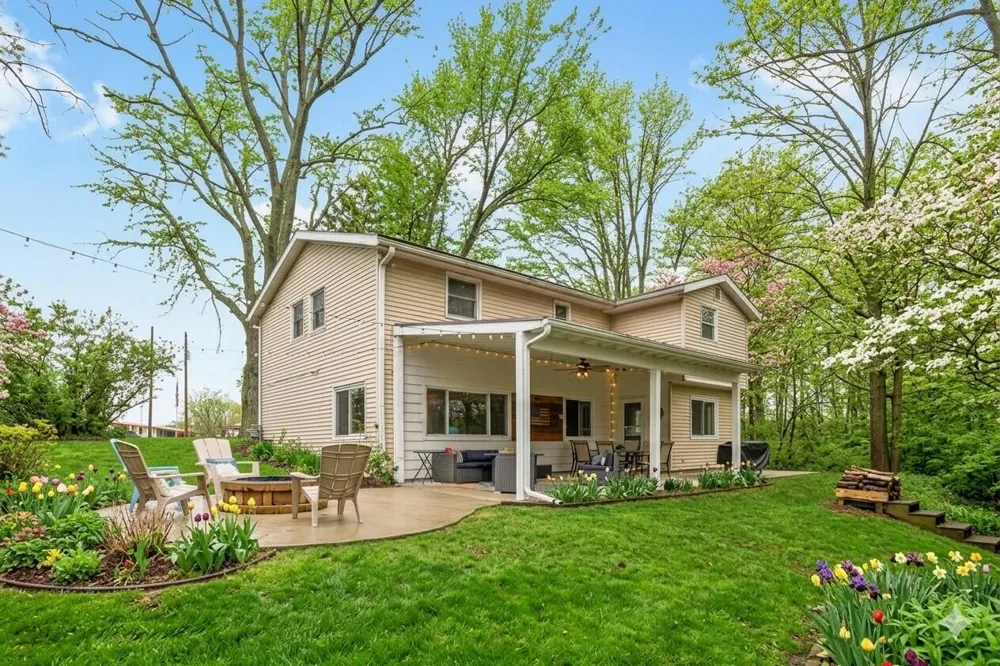 723 Arbor Court South Haven City, MI 49090