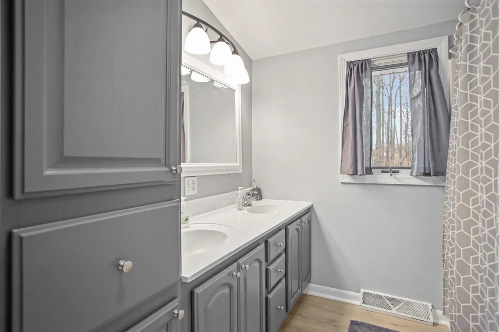723 Arbor Court South Haven City, MI 49090