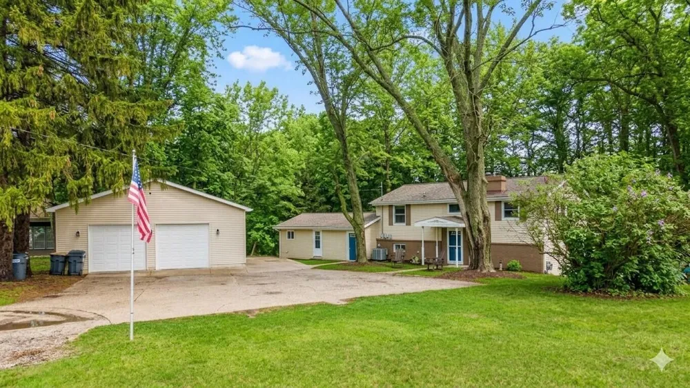 723 Arbor Court South Haven City, MI 49090