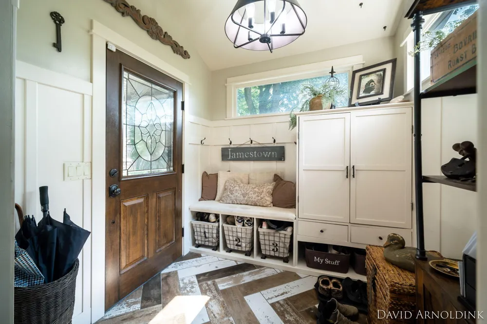 2325 Riley Court Jamestown Charter Township, MI 49426