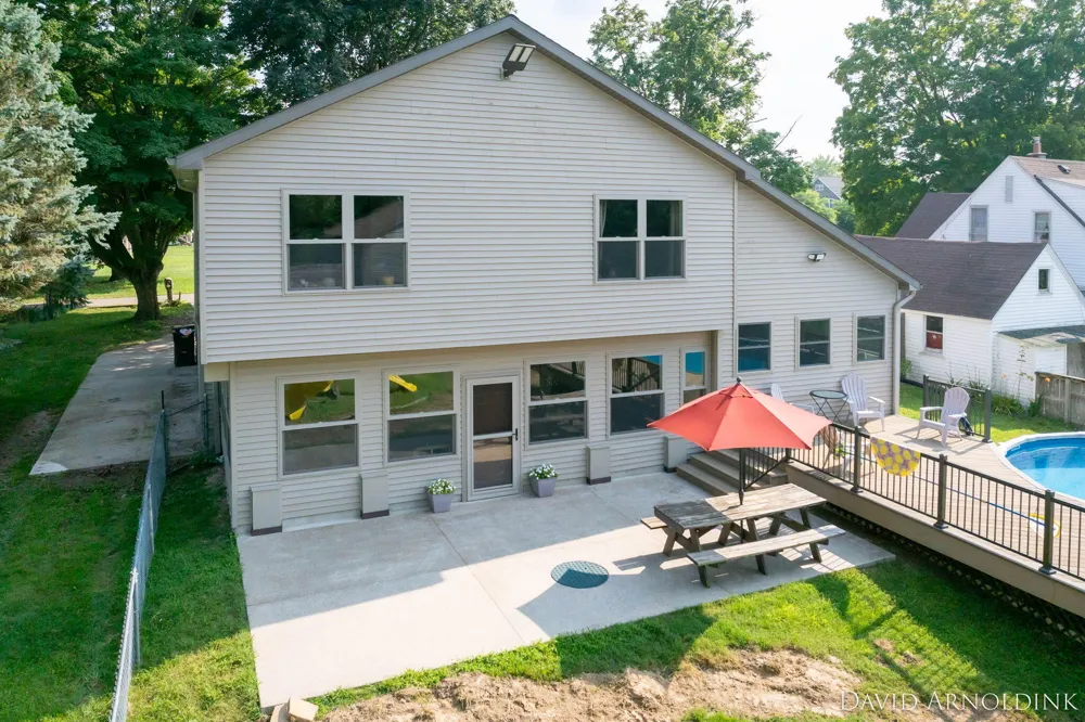 2325 Riley Court Jamestown Charter Township, MI 49426