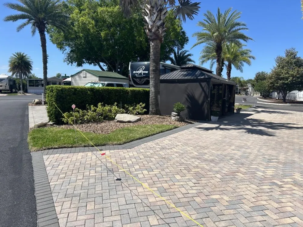 2505 PINE STREET Clermont, FL 34714