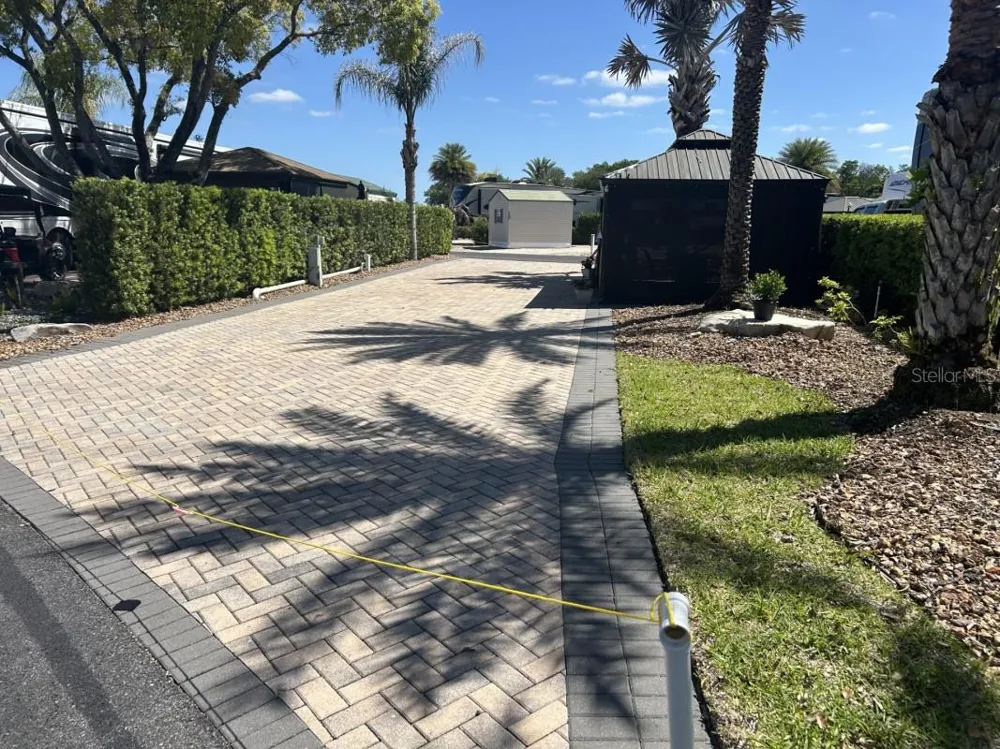 2505 PINE STREET Clermont, FL 34714