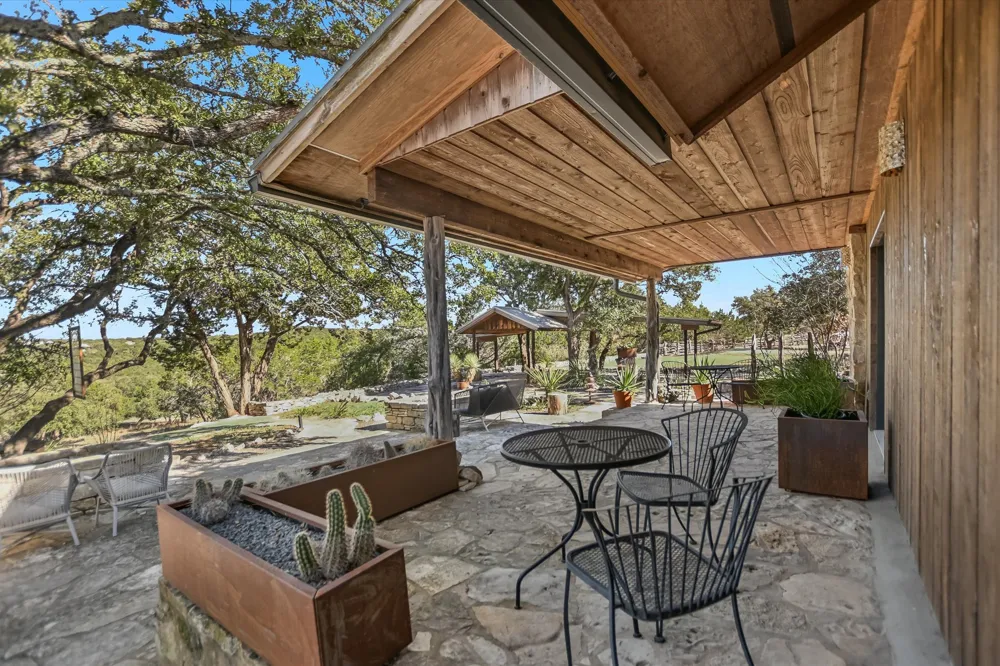 7000 McGregor Lane Dripping Springs, TX 78620