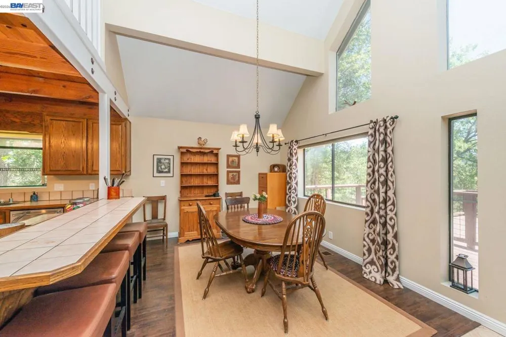 891 Salt Flat Rd Lewiston, CA 96052