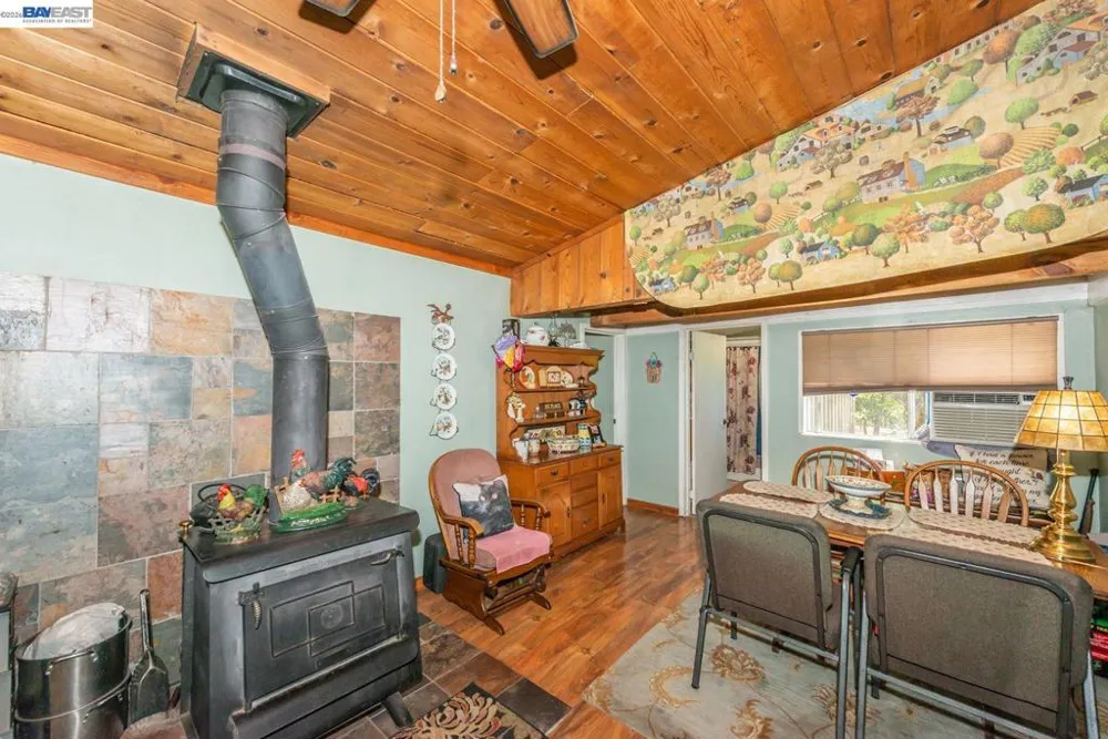 891 Salt Flat Rd Lewiston, CA 96052