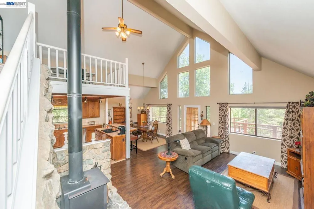 891 Salt Flat Rd Lewiston, CA 96052