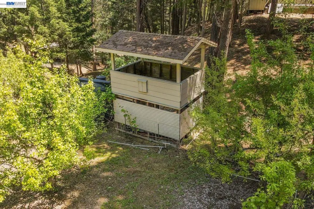 891 Salt Flat Rd Lewiston, CA 96052