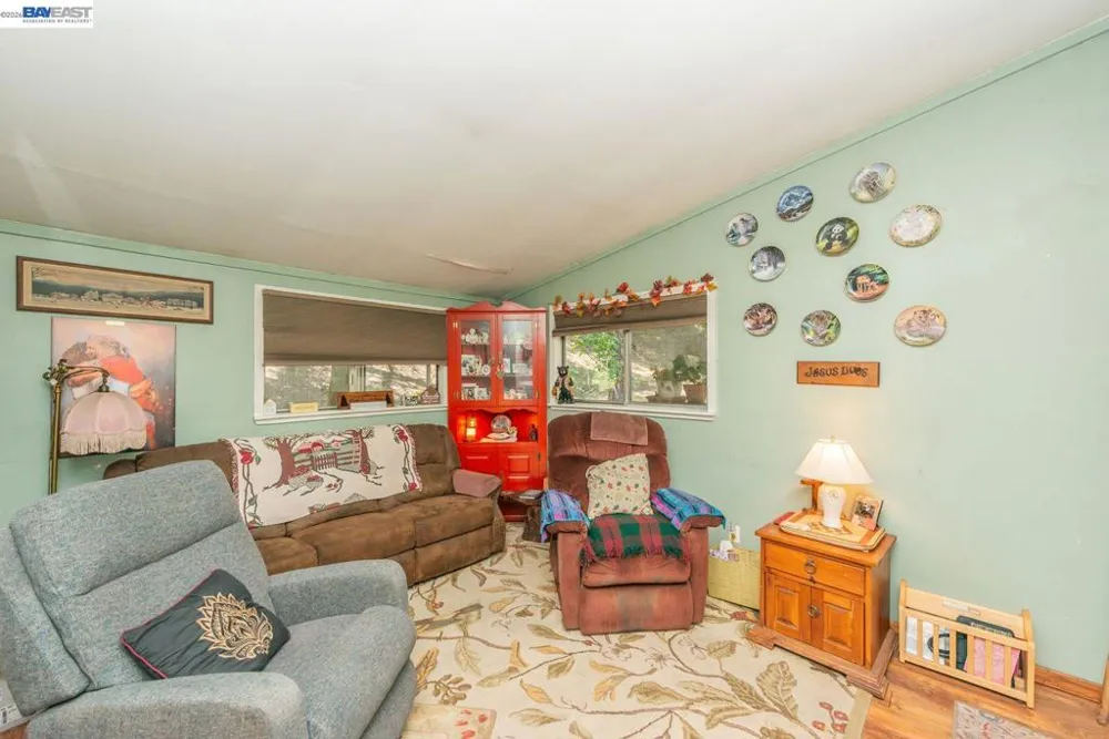 891 Salt Flat Rd Lewiston, CA 96052