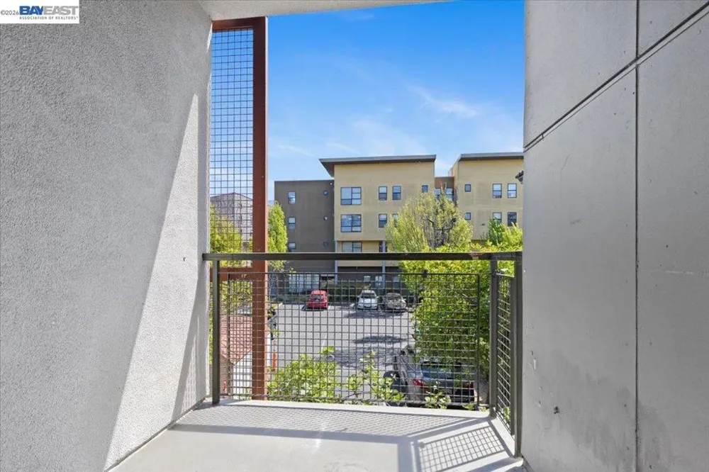 1121 40th Street #4201 Emeryville, CA 94608