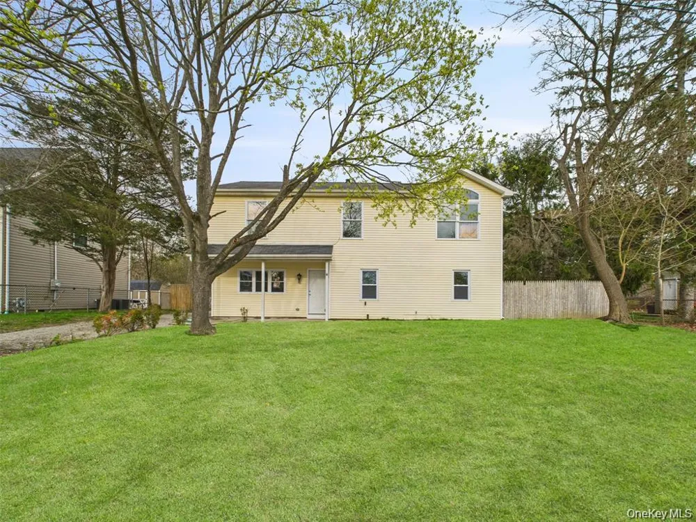 613 Bourdois Avenue Bellport, NY 11713