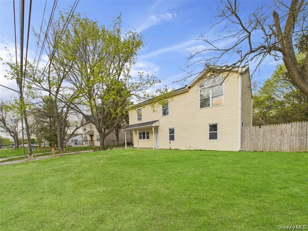 613 Bourdois Avenue Bellport, NY 11713