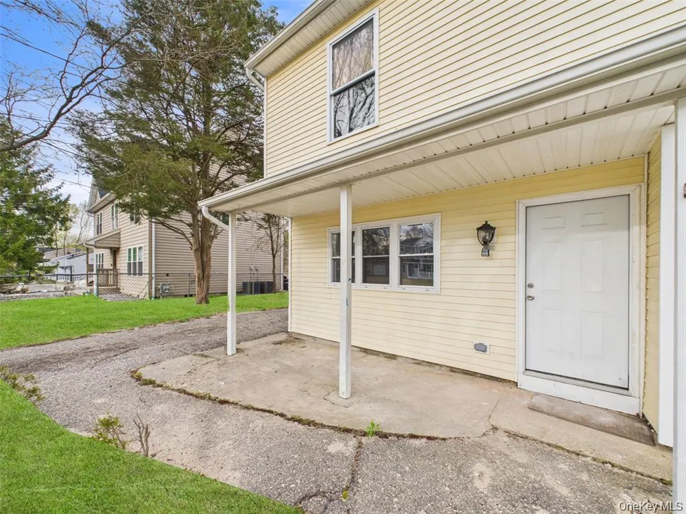 613 Bourdois Avenue Bellport, NY 11713