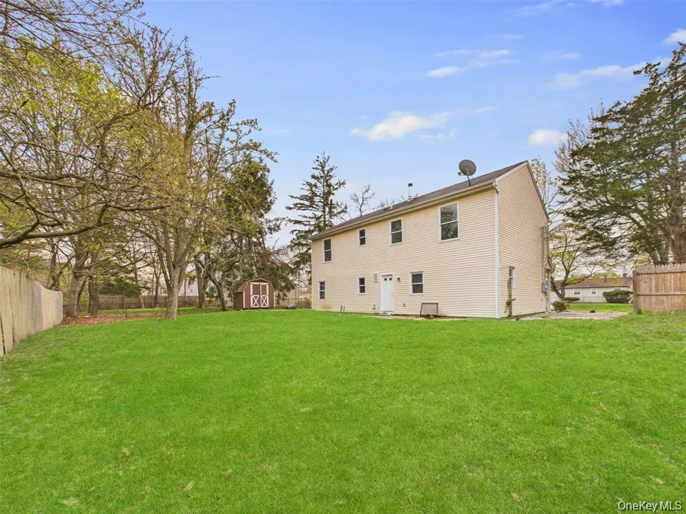 613 Bourdois Avenue Bellport, NY 11713