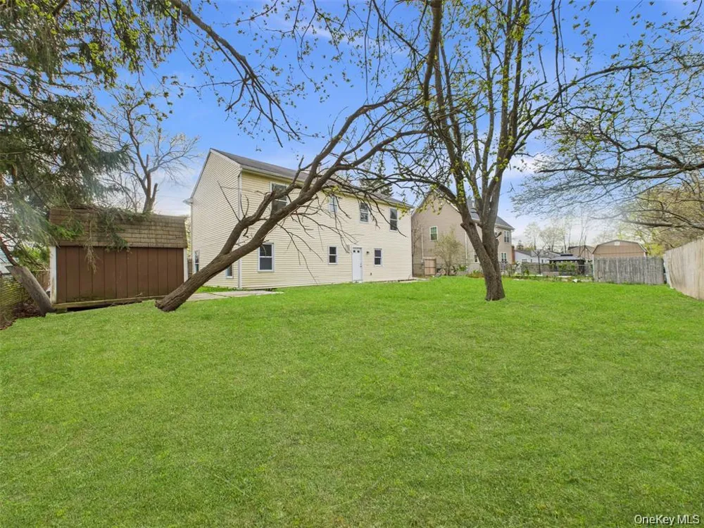 613 Bourdois Avenue Bellport, NY 11713