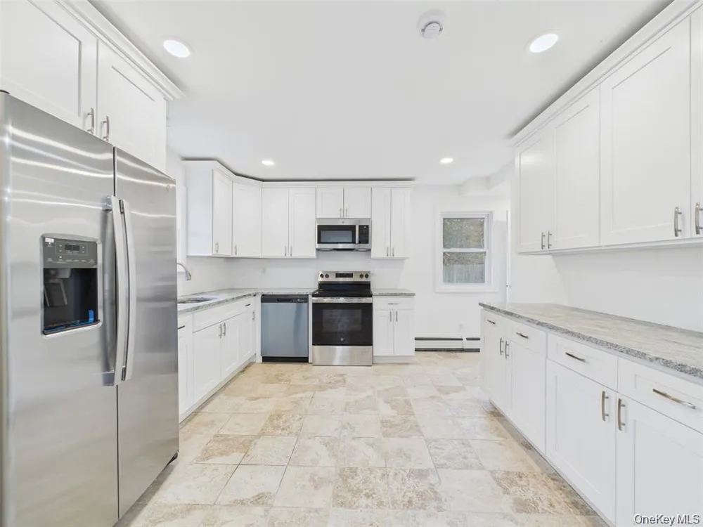 613 Bourdois Avenue Bellport, NY 11713