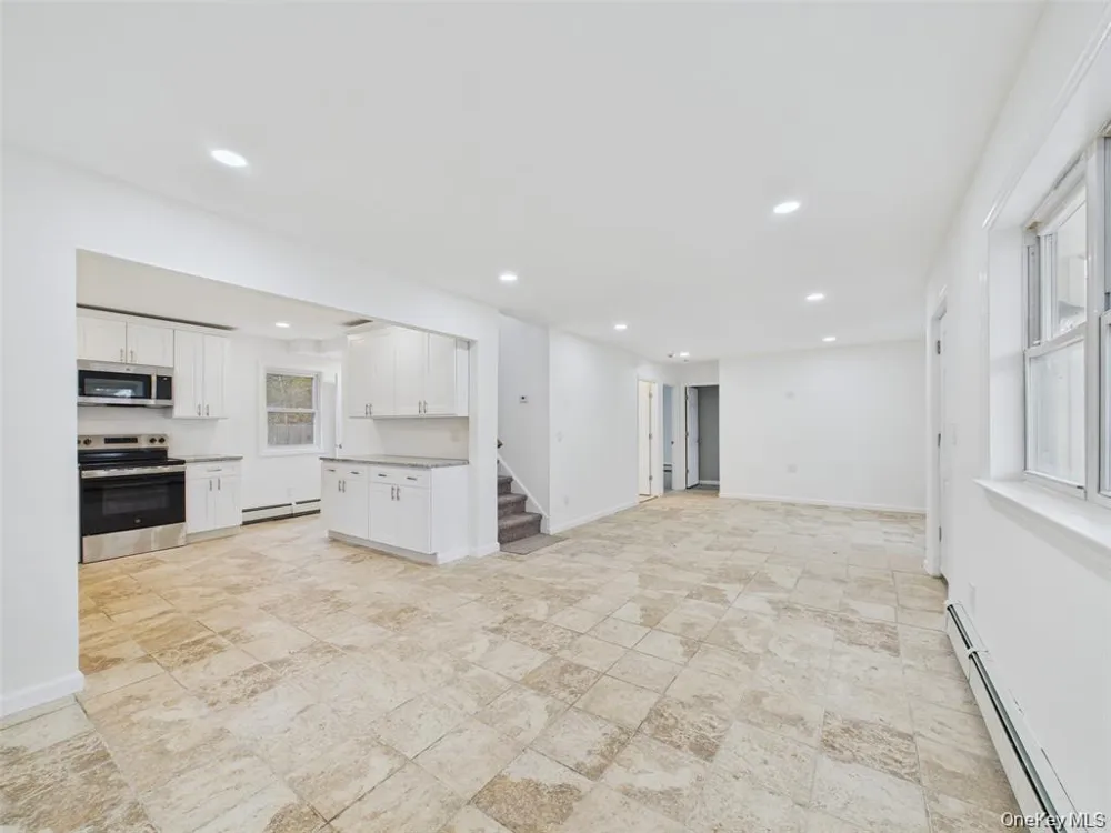 613 Bourdois Avenue Bellport, NY 11713