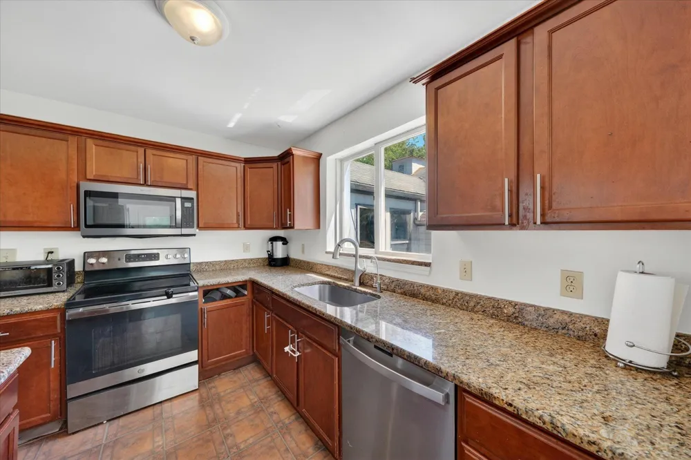 14000 Wales Street Oak Park, MI 48237