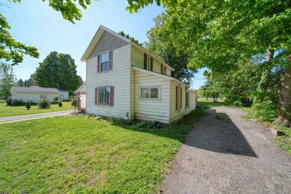 118 E Chestnut Street Morenci, MI 49256