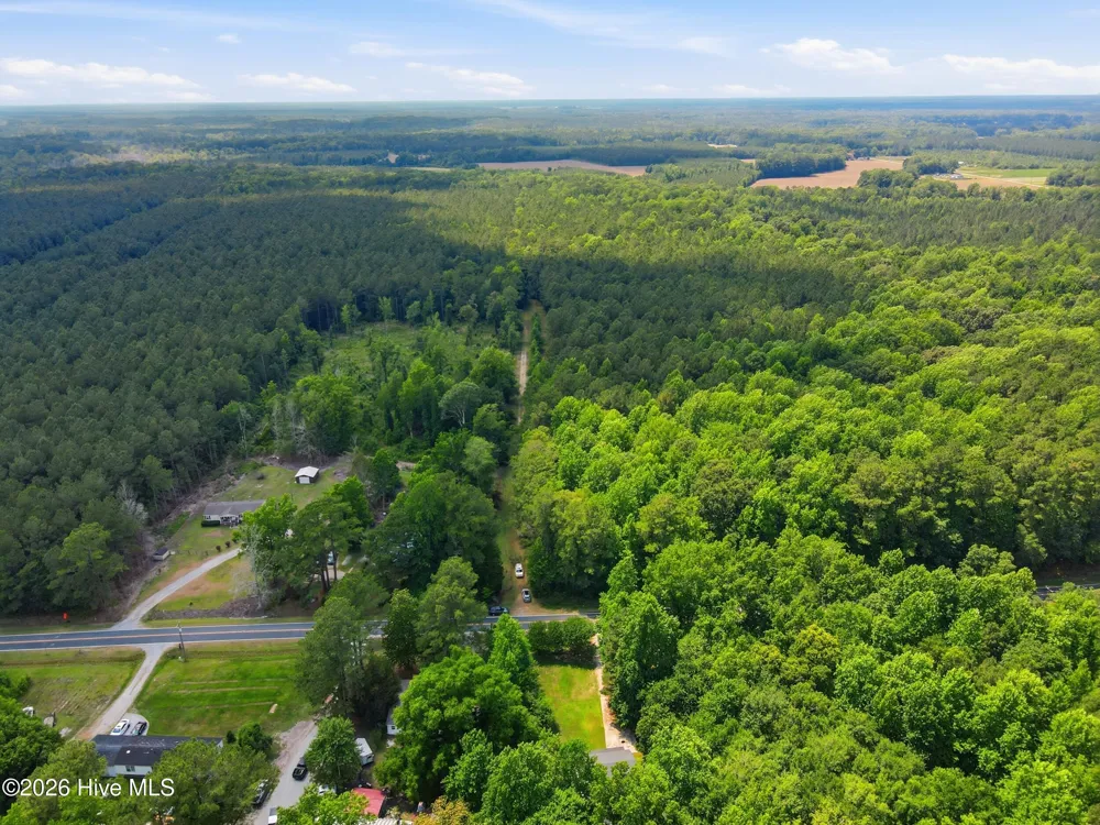 1228 Core Point Road Blounts Creek, NC 27814