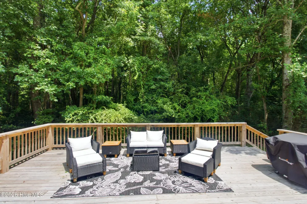 1228 Core Point Road Blounts Creek, NC 27814