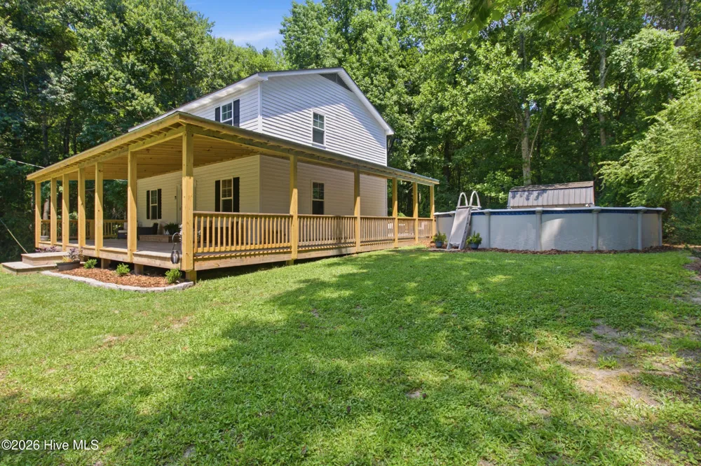 1228 Core Point Road Blounts Creek, NC 27814